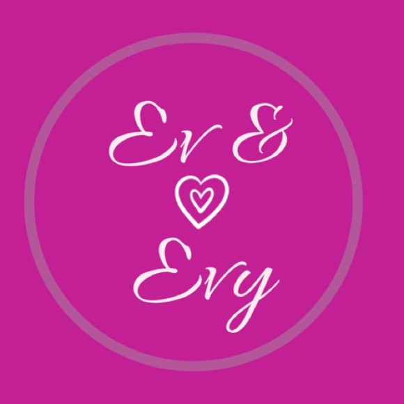 Meet your Posher, Evelyn - Picture 1 of 1